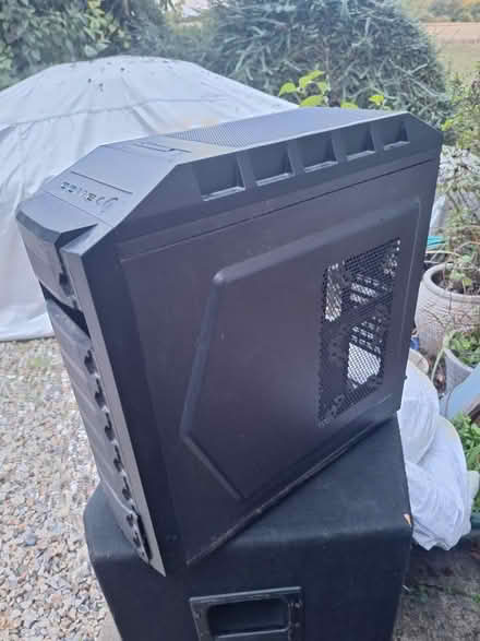 Photo of free Pc tower (Sn8 3ly) #2