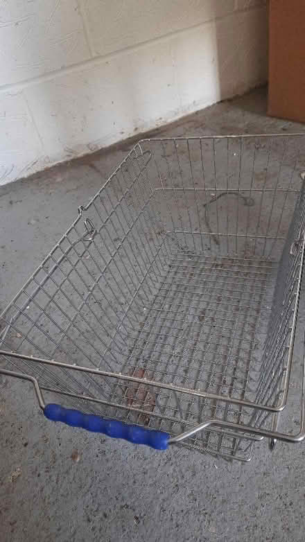 Photo of free Metal Shopping basket (Byfleet KT14) #2