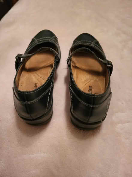 Photo of free Ladies Naturalizer Sz.6 (Elmvale Acres) #2