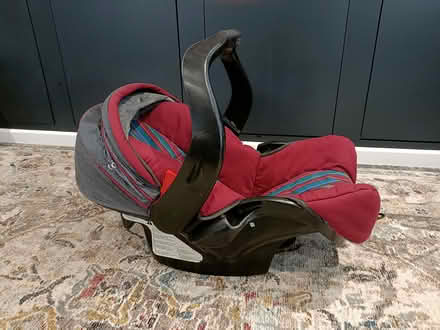Photo of free GRACO Baby Car Seat (Letchworth (South) SG6) #1