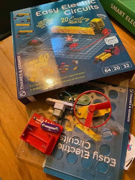 Photo of free Electronics kits for kids 8+ (Bloxham OX15) #4