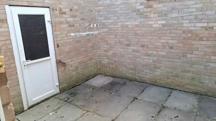 Photo of Plant pots (Hatfield AL10) #1
