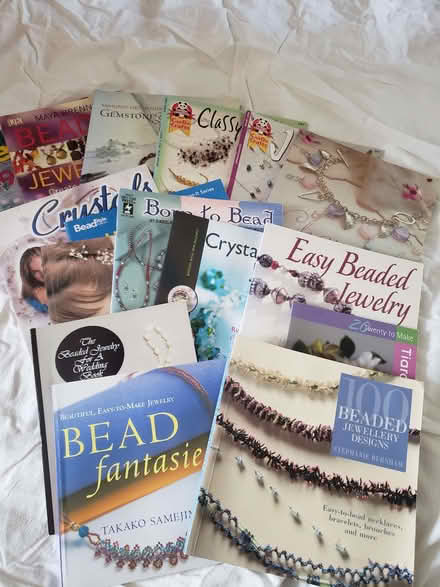 Photo of free Beaded jewellery craft books (Chessington KT9) #1