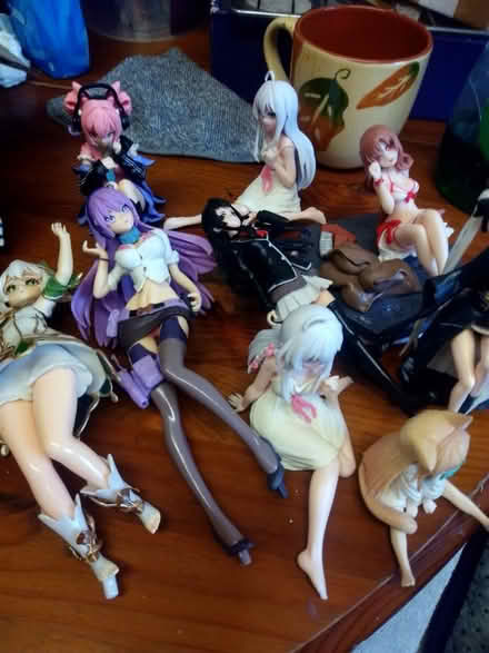 Photo of free Anime figures stands broken (Ashhill walk Bd47jf) #4