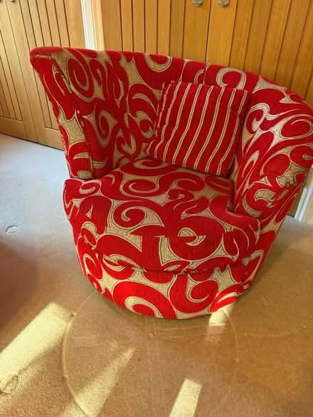 Photo of free 5 Red chairs (Tylers Green HP10) #2