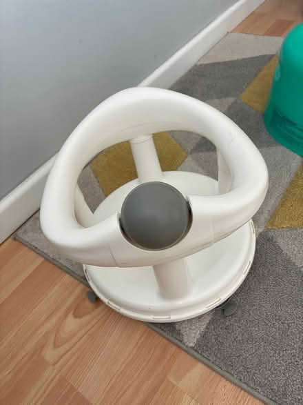 Photo of free Baby bath seat (Hadlow TN11) #1