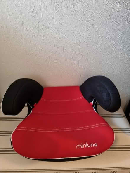 Photo of free Booster seat (Croydon) #1