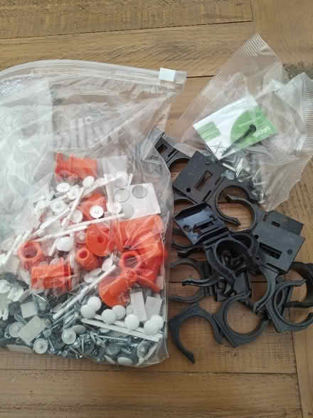 Photo of free Assorted kitchen unit fittings and screws (Rodborough GL5) #1