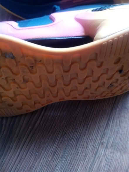 Photo of free Men's trainers size 9 (Ashhill walk Bd47jf) #4