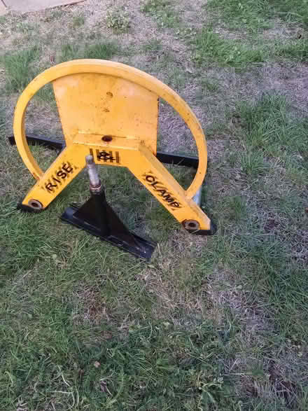 Photo of free Caravan Wheel Clamp and leveller (Waterlooville PO8) #1