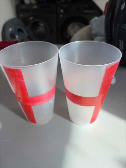 Photo of free English cups (Mortlake SW13) #1