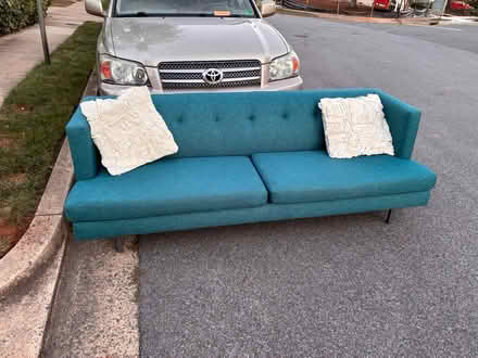 Photo of free couch (Arlington - Clarendon) #2