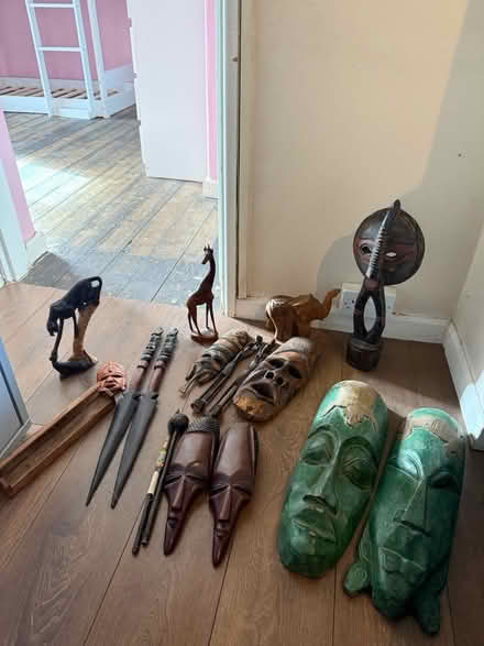 Photo of free Collection of wooden carved pieces (Carshalton SM5) #1