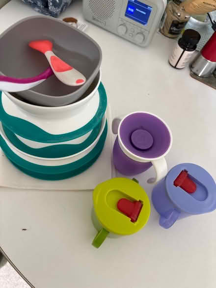 Photo of free Plastic bowls and mugs (Islington N1) #1