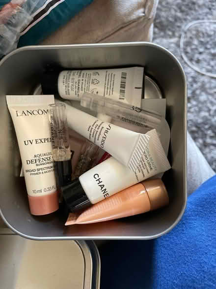 Photo of free Assorted skin care samplers (Pleasanton Val Vista) #1