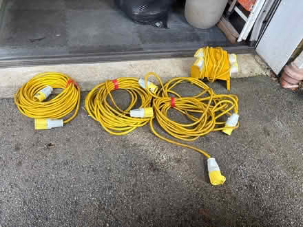 Photo of free 110v leads (Thatto heath) #1