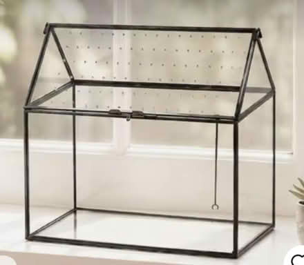 Photo of Glass terrarium / similar container (Charnock S12) #1