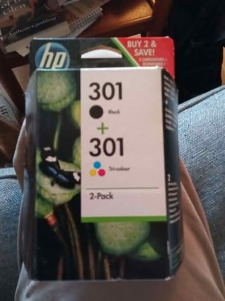 Photo of free HP colour and black ink cartridge duo #301 (Waterlooville PO8) #1