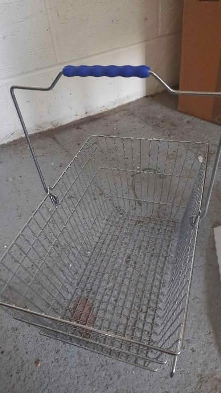 Photo of free Metal Shopping basket (Byfleet KT14) #1