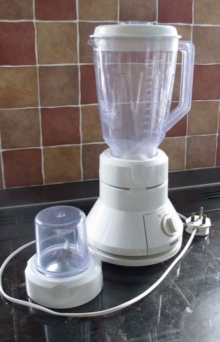 Photo of free Blender/coffee grinder (Kendal LA9) #1