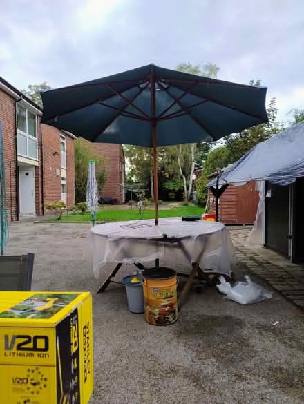 Photo of Parasol base - medium to heavy (Stretford M32) #1