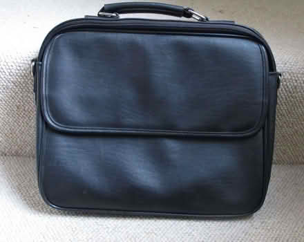 Photo of free Laptop case (Kendal LA9) #1