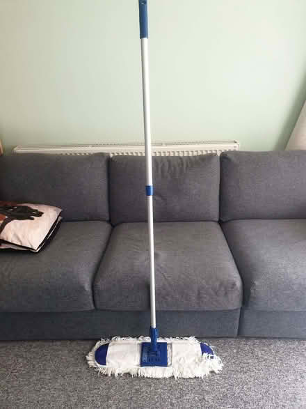 Photo of free Draper Flat Dust Mop (Bushey Arches WD19) #1