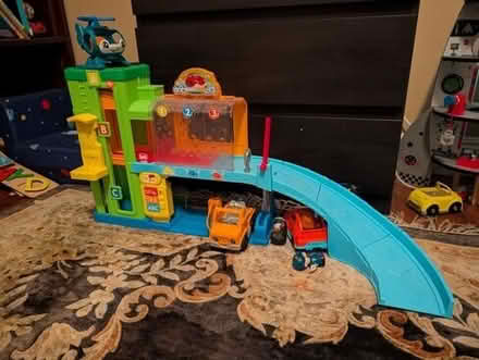 Photo of free toy - Little People car wash with cars - Pic added #1