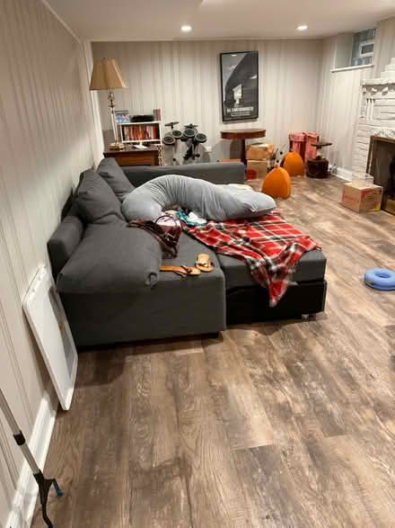 Photo of free sofa (Edgebrook neighborhood) #2