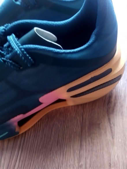 Photo of free Men's trainers size 9 (Ashhill walk Bd47jf) #2