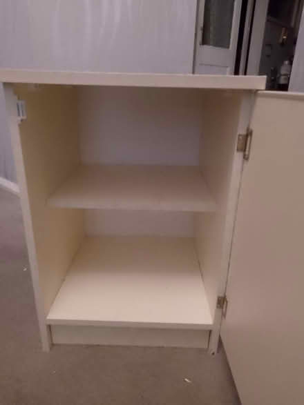 Photo of free Cream bedside cabinet (Edgbaston B16) #1
