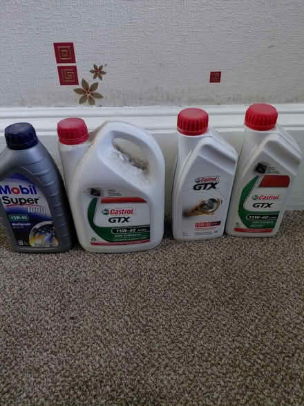 Photo of free About 5 litres of motor oil (Glasgow Linthouse G51) #1