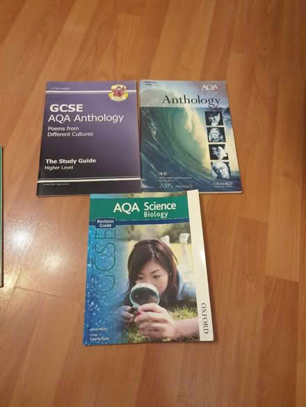 Photo of free GCSE revision guides (Dogsthorpe PE1) #1