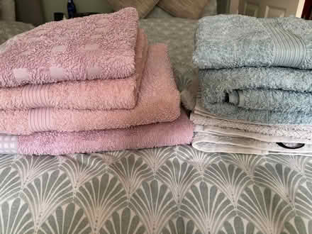 Photo of free Eight Bath And Hand Towels (Saltaire BD18) #1