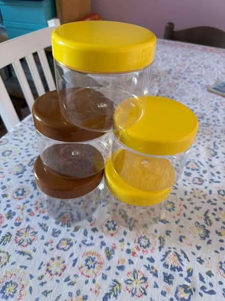 Photo of free 5 Clean Plastic Screw Top Jars with Lids (South Cliff YO11) #2