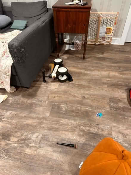 Photo of free sofa (Edgebrook neighborhood) #4