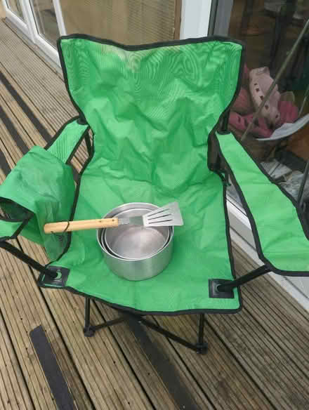 Photo of free Camping chair and pans (Craiglockhart EH14) #1