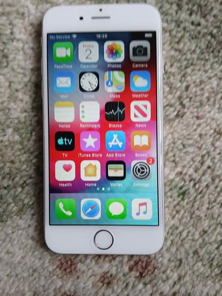 Photo of free White / Silver iPhone 6 - reset (B90 shirley) #1