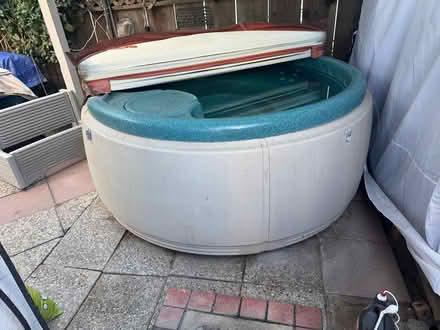 Photo of free Hot Tub (Turlock) #2