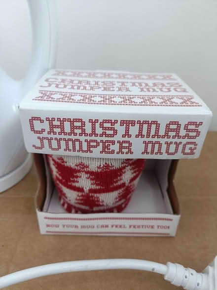 Photo of free Kettle & Christmas Mug (Redhill RH1) #4