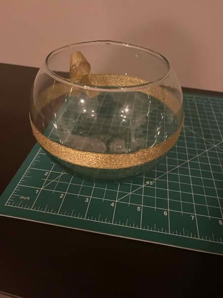 Photo of free Small glass bowl (60015) #1