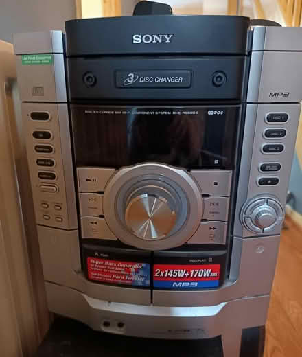 Photo of free Stereo not working (wallington surrey SM6) #1