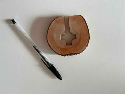 Photo of free Small wooden cross ornament (Walkley S6) #1