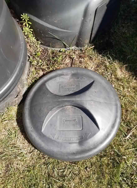 Photo of Lid for compost bin (Letchworth near Standalone SG6) #1