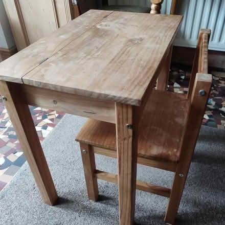 Photo of free Childs desk and chair (Barnard castle DL12) #1