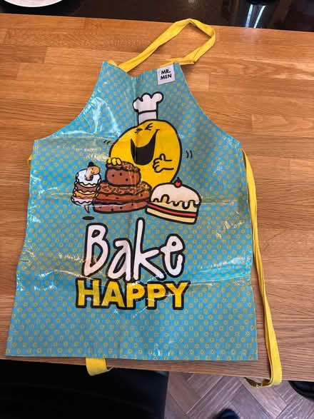 Photo of free Kids Apron - suits toddler (Wollaton NG8) #1