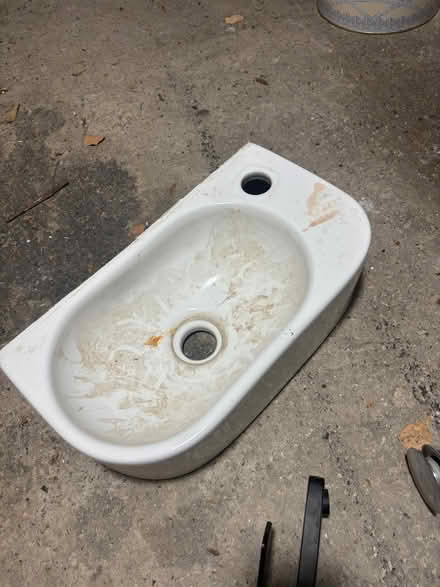 Photo of free Small cloakroom sink, tap and waste (Upper Sydenham SE26) #1