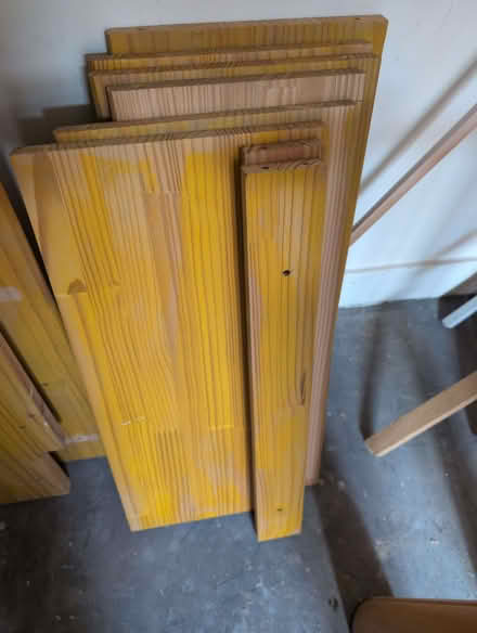 Photo of free Bookcase no screws (Millbank SW1P) #2