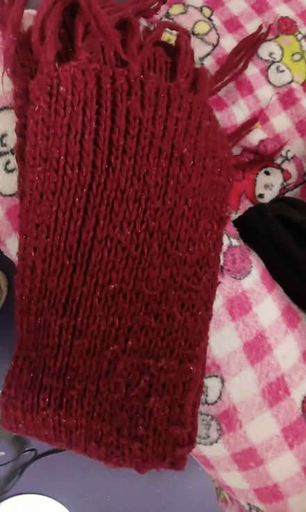 Photo of free ladies thick burgundy/reddish winter neck scarf, (Lewisham SE13) #1