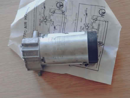 Photo of free 12V air horn pump (pump only) (Dorridge B93) #2